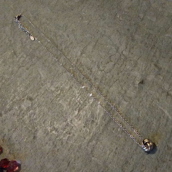 S.steel Knot Necklace - Picture 6 of 7